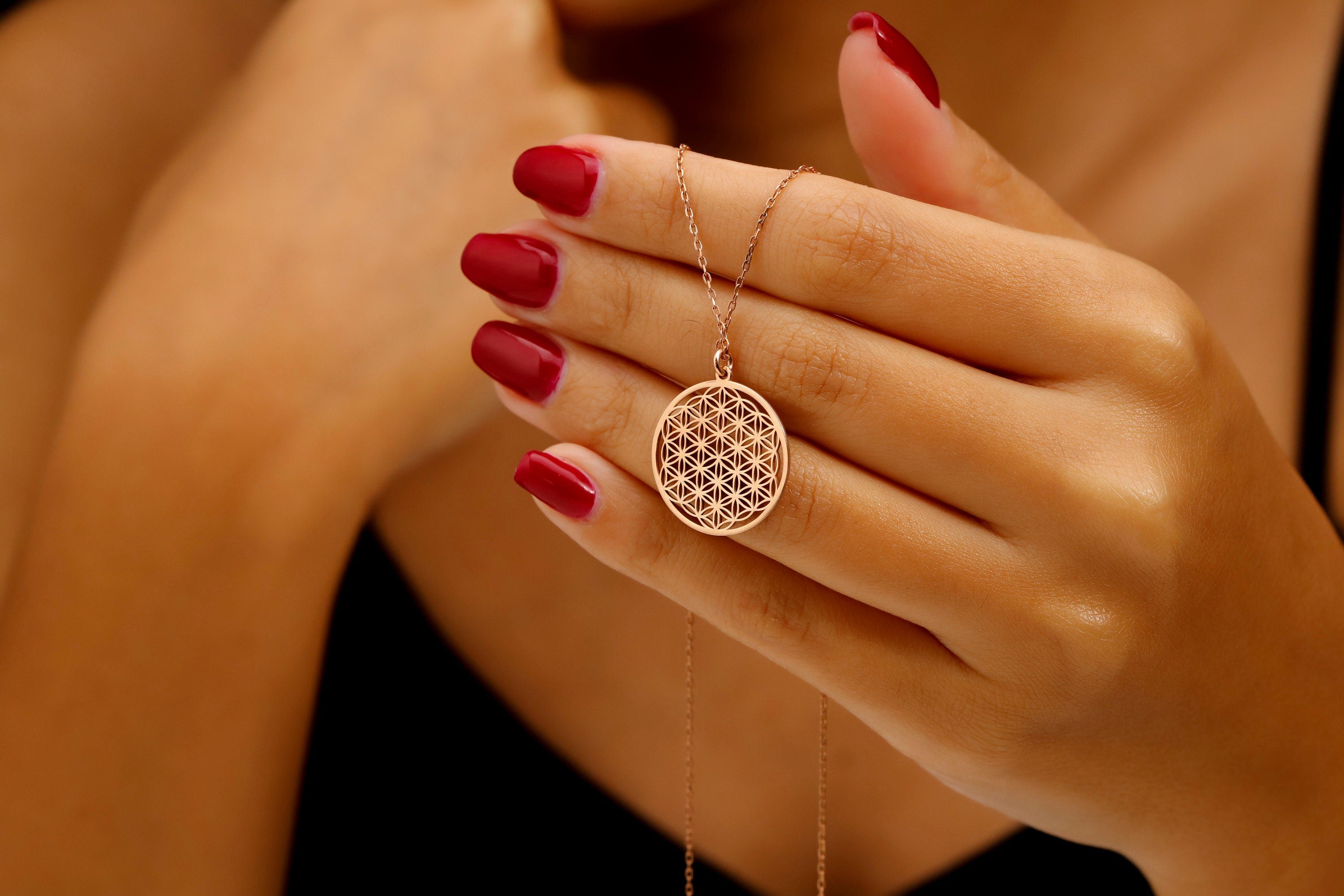 Life Harmony Flower of Life Pendant Necklace - Radiate Positive Energy and Connection